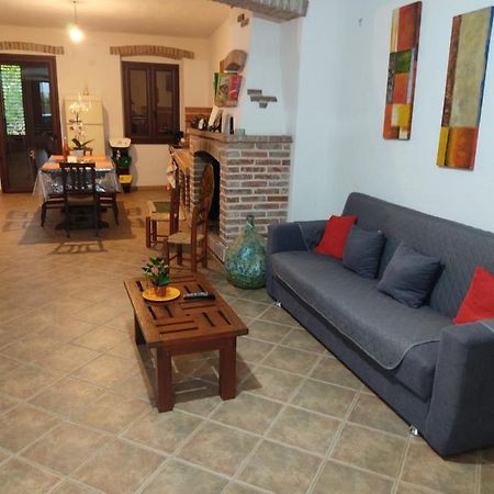 Casa Di Stefano Villa Villamassargia ภายนอก รูปภาพ